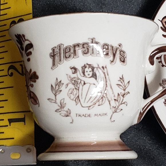 Vintage 1982 Hershey Teacup and Saucer - Picture 3 of 6